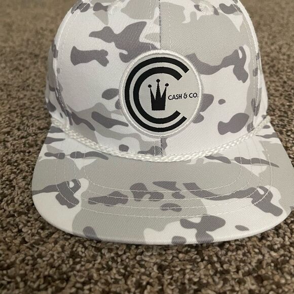 Cash & Co baby white camo, baby ball cap. Never worn. Excellent condition - Picture 1 of 6